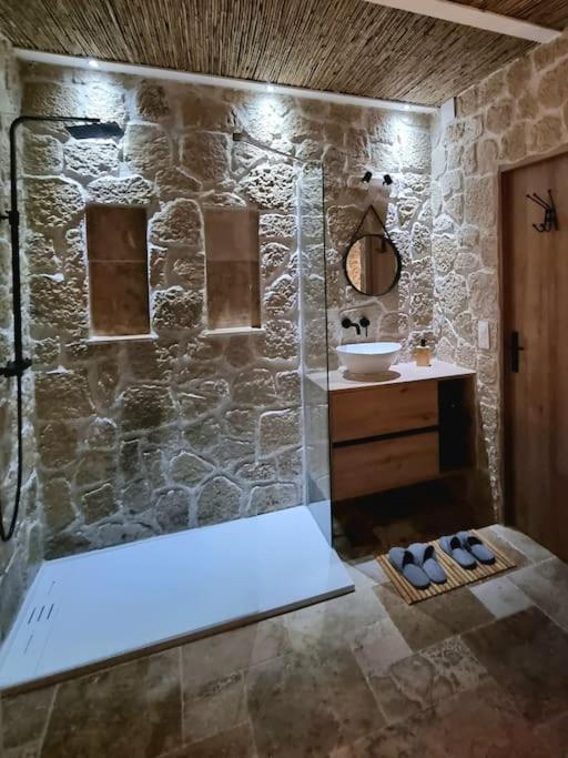 Les Spas De La Mer, Suite & Spa, Love Room, Plein Coeur Du Grau 르그로뒤후아 외부 사진